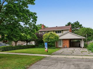 8 Underhill Dr, Toronto, ON M3A 2J2