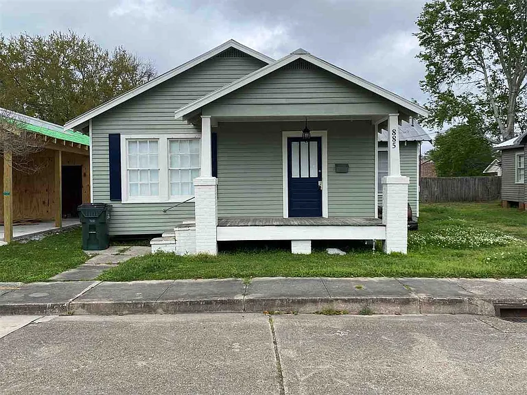 885 High St — Photo 1