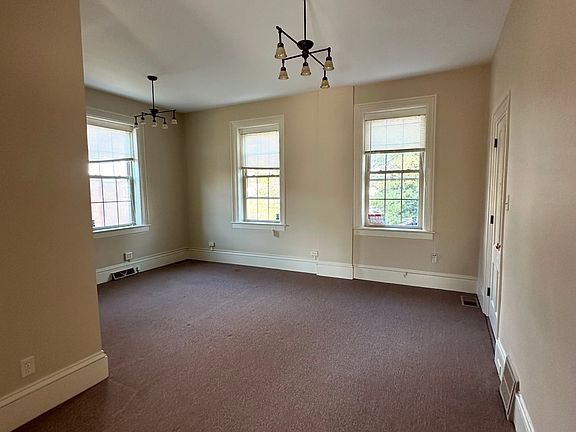 2nd image of 10067 Franklin Ave APT 1W