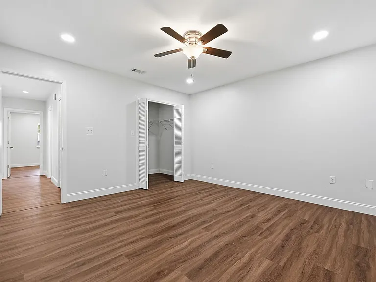 114 Gleneagles Dr — Photo 48