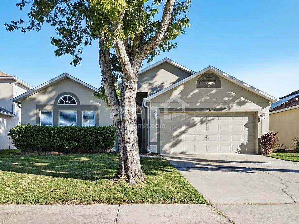 337 Grand Royal Cir