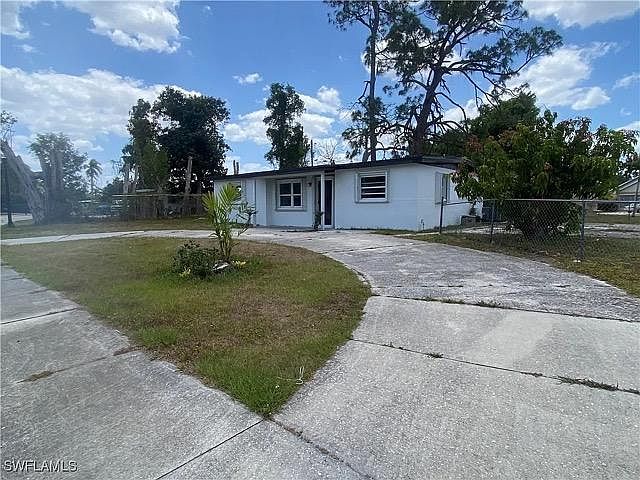 1st image of 1356 Floral Dr