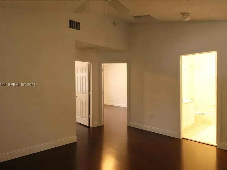 9990 NW 19th Pl #9990 — Photo 17