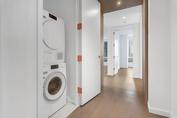 Rented by BARNES New York | media 10