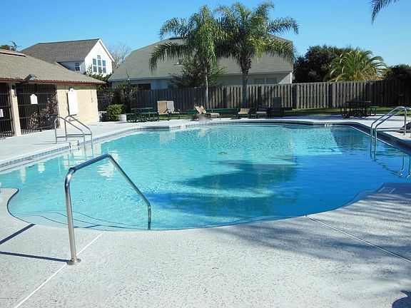 Community Pool-062