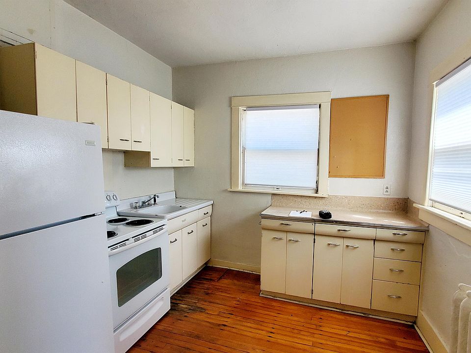 2nd image of 626 S 12th St #2