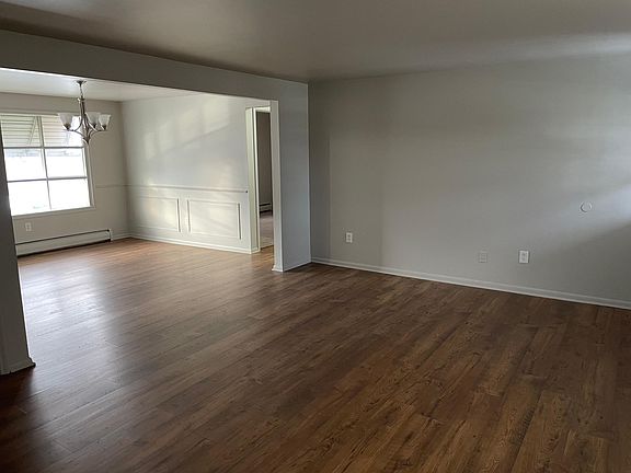 3rd image of 54 Denrose Dr APT 2