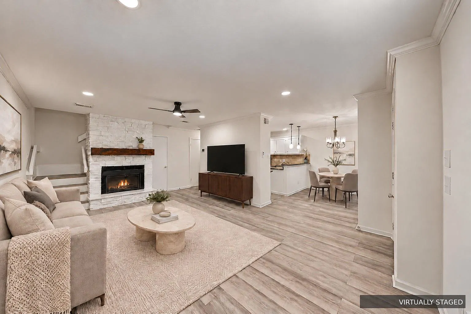 2 bed, 1.5 bath, 1172 sqft, $1,790 — Photo 3