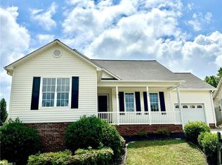 1955 Cedar Ridge Ln, Winston Salem, NC 27127