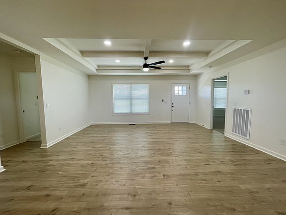 5th image of 104 Donald Rd