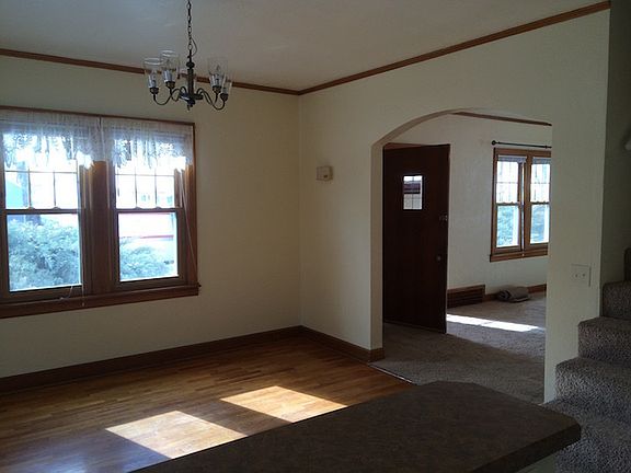2nd image of 603 Yellowstone Ave