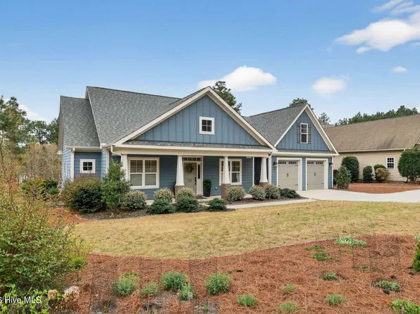 127 Longleaf Drive, West End, NC 27376