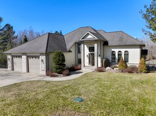 2290 S Loxley Rd, Houghton Lake, MI 48629