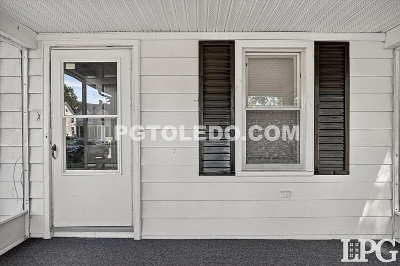 3 bed, 1.0 bath, 750 sqft, $1,250 — Photo 4