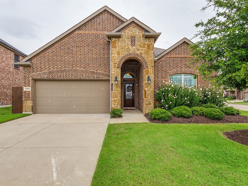 1st image of 1125 Lake Cypress Ln