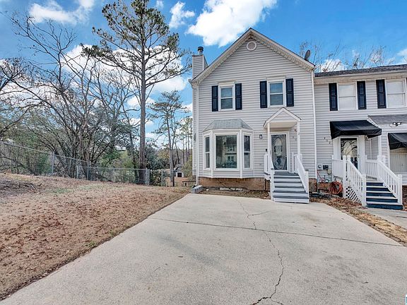 2nd image of 800 Jamestown Manor Park