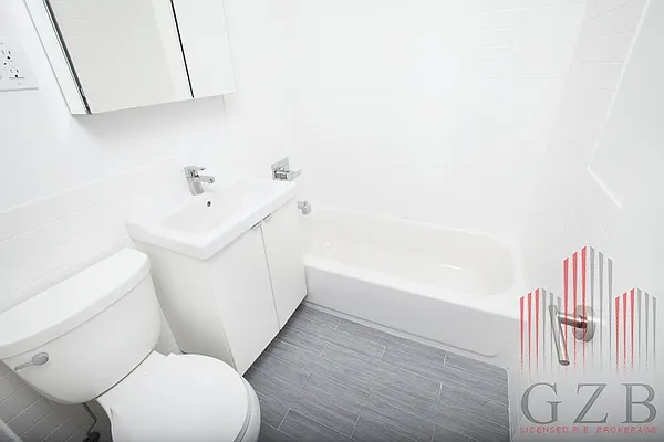 Rented by Avenues Real Estate | media 32