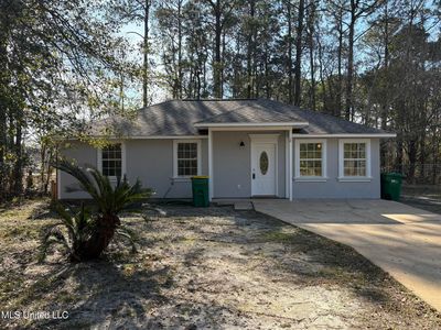 705 Plum St, Ocean Springs, MS, 39564