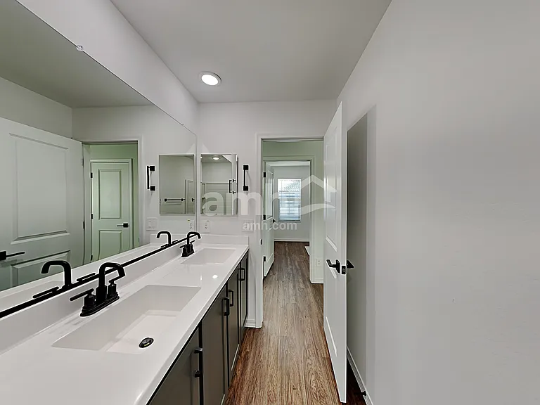 795 S 150th Dr — Photo 16