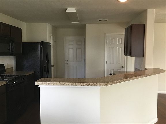 5th image of 19223 Lakota Dr