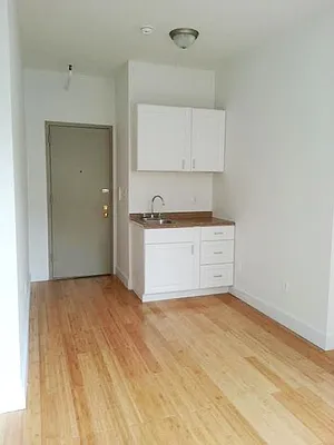 Rented by New York Residence | media 6