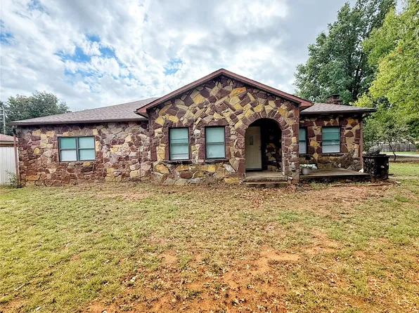 301 Warren St, Holdenville, OK 74848