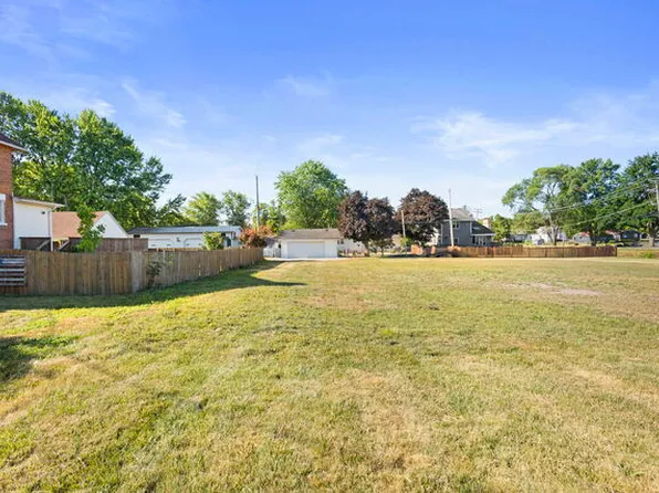 648 Penfield St, Beecher, IL 60401