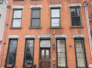165 Christopher Columbus Dr, Jersey City, NJ 07302