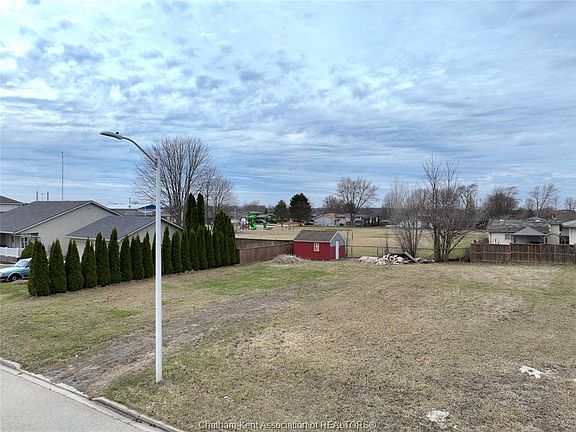 2nd image of 1583 Councillors St