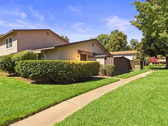 2nd image of 8828 Sawtelle Way APT A