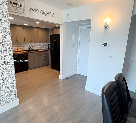 2nd image of 20225 NE 34th Ct APT 1617
