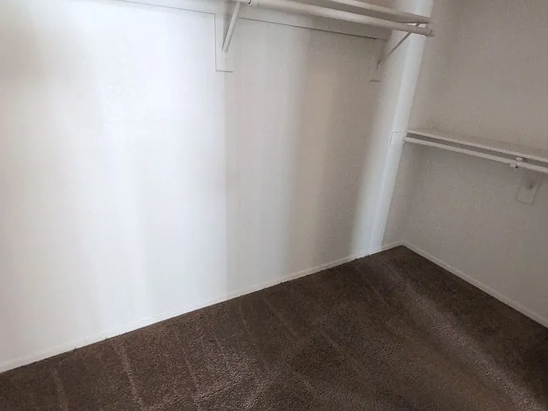 1207 E San Remo Ave — Photo 15