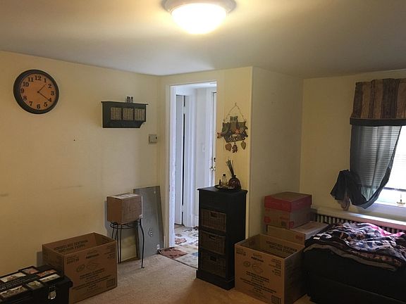 3rd image of 1110 Kenmore Ave