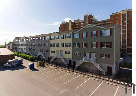 5237 Crowson Ave #7
