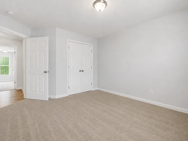 718 Park Ave — Photo 10