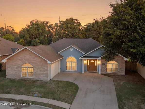 2124 Lindhridge Dr, Gulfport, MS 39507
