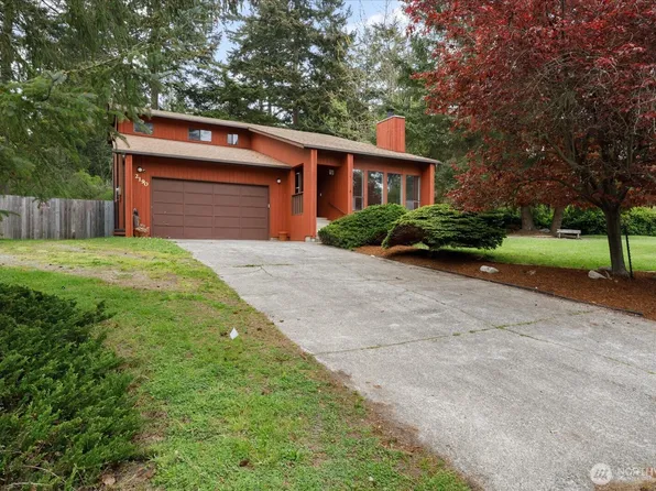 2190 Norcliffe Way, Oak Harbor, WA 98277