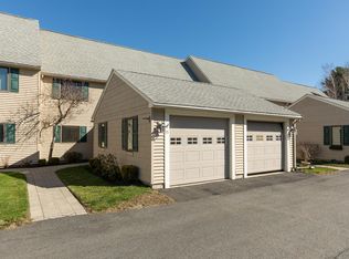 75 Hampton Towne Est, Hampton, NH 03842