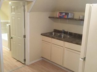 1207 N Market St APT A, Marion, IL 62959