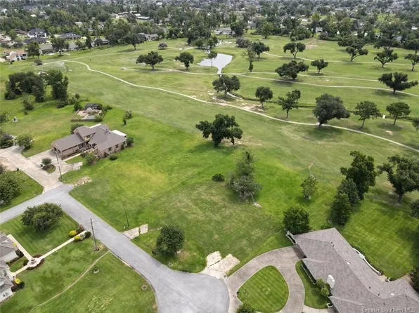 9 Little Dr, Lake Charles, LA 70605