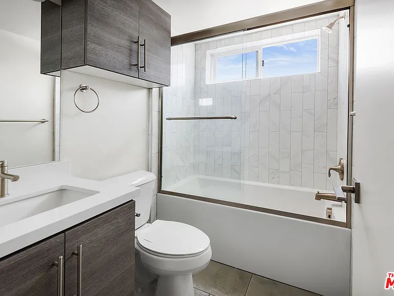 3667 Mentone Ave #8 — Photo 22