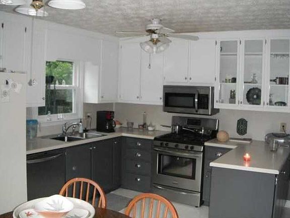 4th image of 67 Farmington Dr