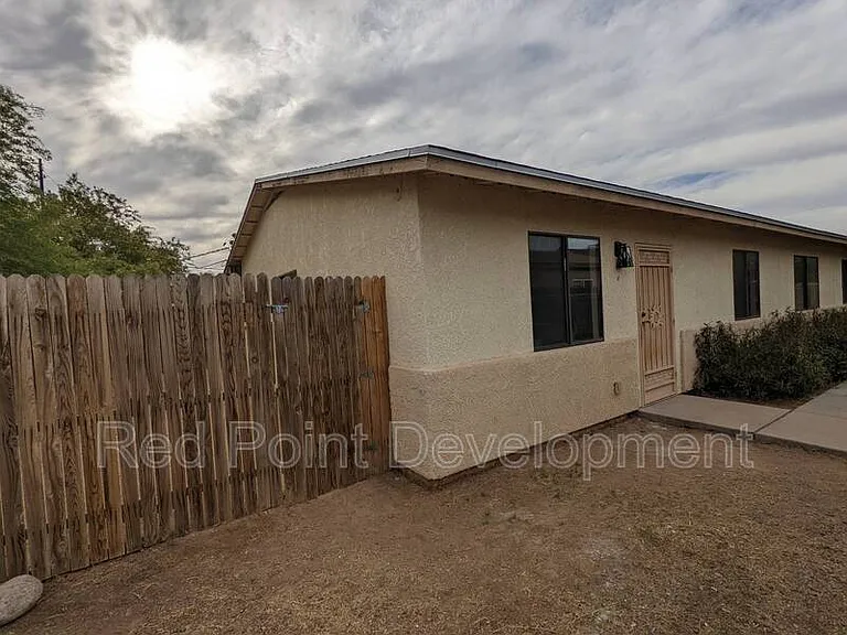 3310 E Bermuda St #2 — Photo 8