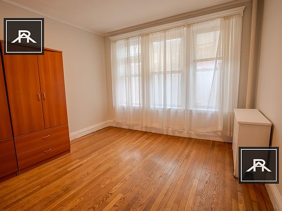 5th image of 26 Quint Ave #18