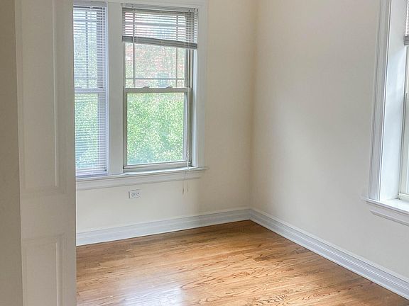 5th image of 3826 N Sheffield Ave #3
