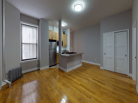 4th image of 1061 Saint Nicholas Ave APT 6