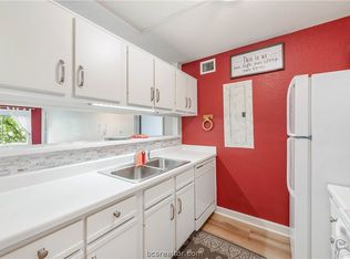 519 Sw Pkwy #204, College Station, TX 77840
