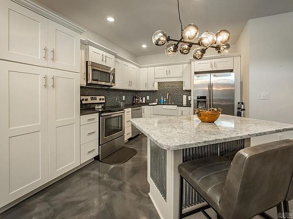5th image of 7910 Edgemont Rd Suite 200