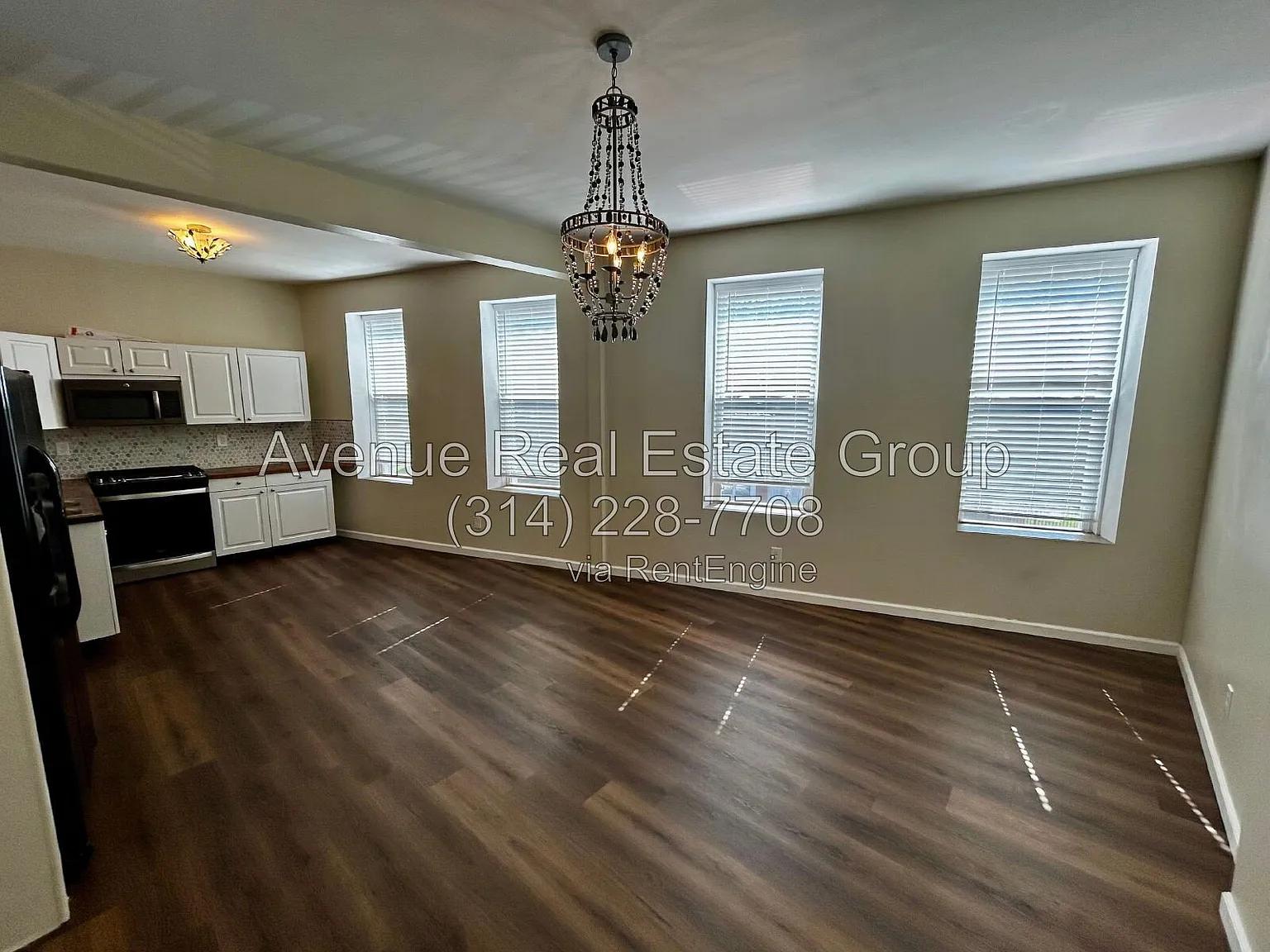 3 bed, 1.5 bath, 1327 sqft, $1,385 — Photo 4