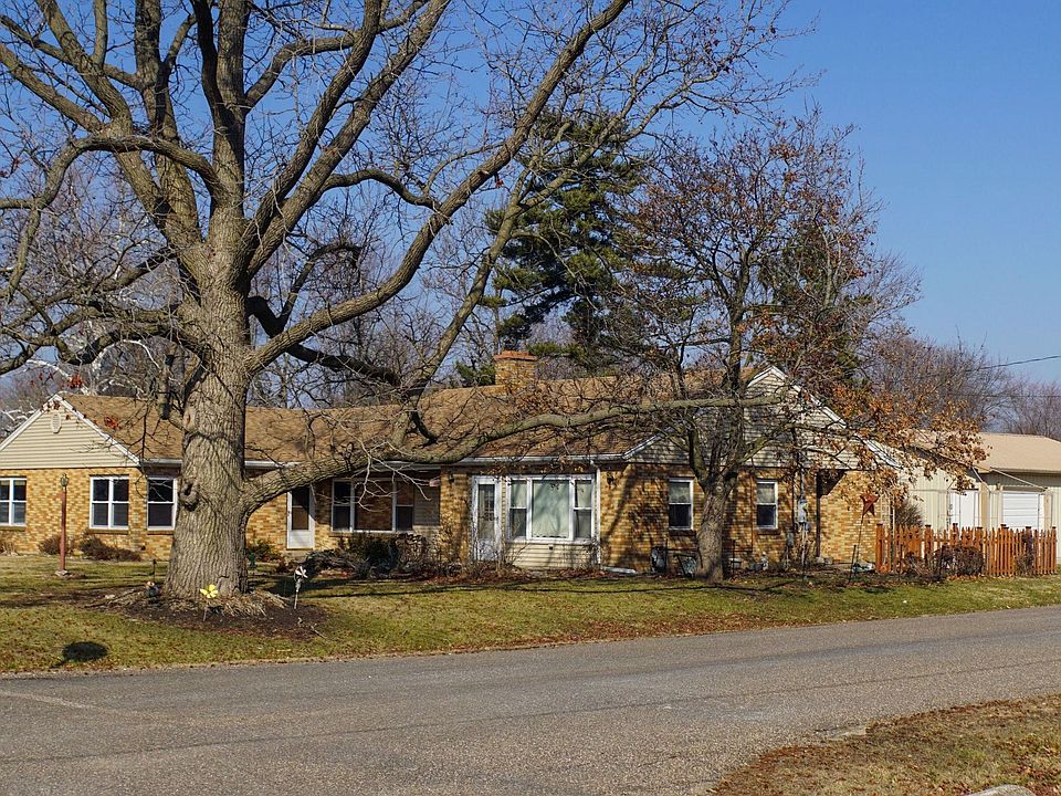 2nd image of 333 Miller St